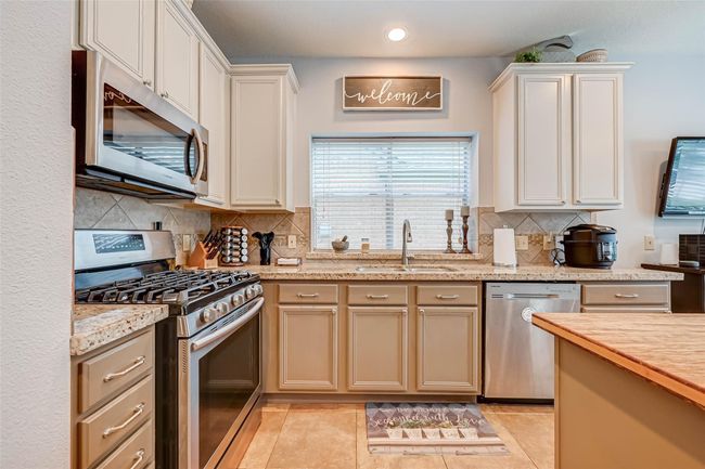 Kitchen. | Image 16