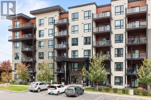 103-300 Essa Road, Barrie (0 West), ON, L4J0B9 | Card Image