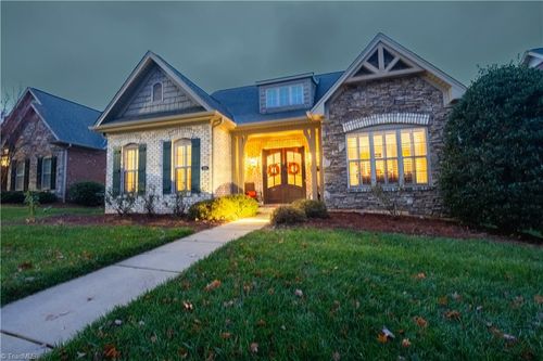 5584 Foxgate Cir, Winston Salem, NC, 27106-6267 | Card Image