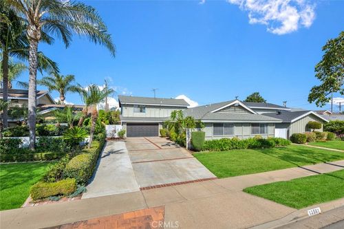 13561 Dean Street, Tustin, CA, 92780 | Card Image