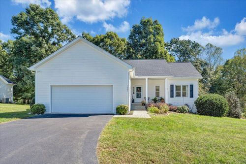 1087 Joffrey Dr, Huddleston, VA, 24104 | Card Image