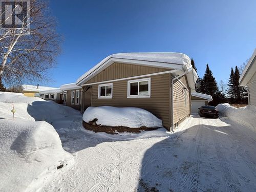 48 Redwing Ave, Manitouwadge, ON, P0T2C0 | Card Image