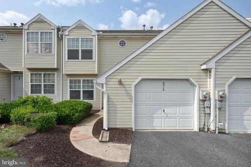 6212 Spring Knoll Dr, HARRISBURG, PA, 17111-6861 | Card Image