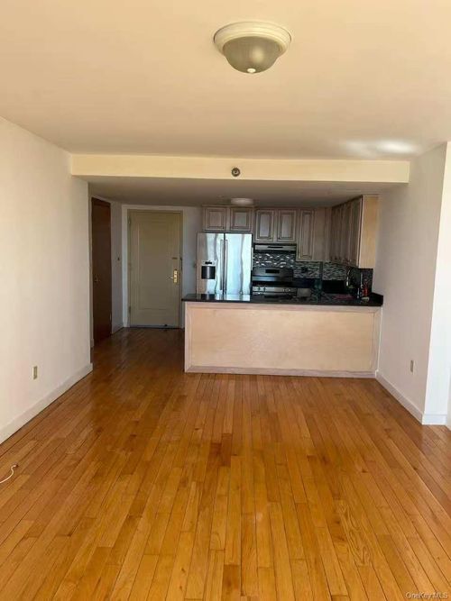 apt-15e-13338 Sanford Ave, Flushing, NY, 11355-3974 | Card Image