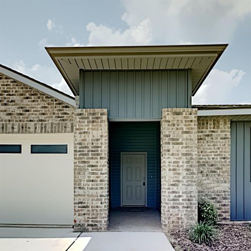 9513 Timberwind Lane, Yukon, OK, 73099 | Card Image