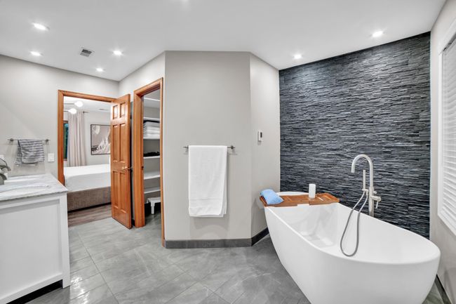 Primary Bath | Image 5