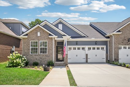 404 Gingerwood Ln, Hendersonville, TN, 37075-2999 | Card Image