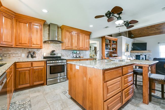 Kitchen | Image 16
