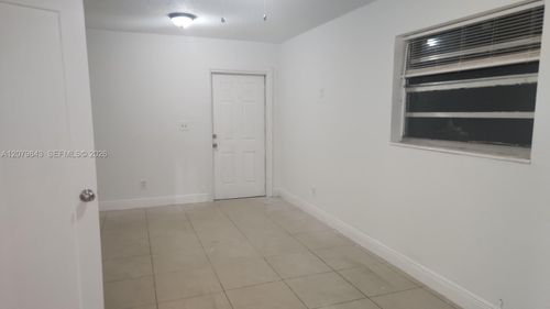 2-2736 Nw 15th Ct, Fort Lauderdale, FL, 33311-5160 | Card Image