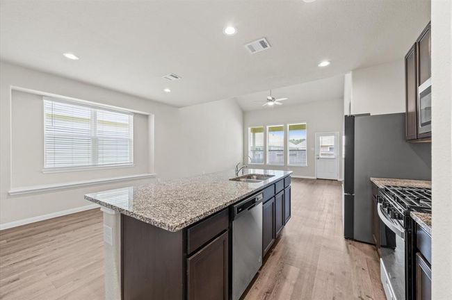 14008 Paddlefish Dr, House other with 4 bedrooms, 3 bathrooms and 2 parking in Conroe TX | Image 11