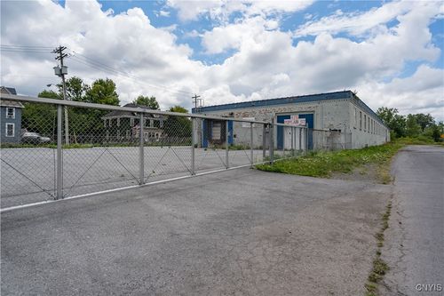 476 Poplar St, Watertown, NY, 13601 | Card Image