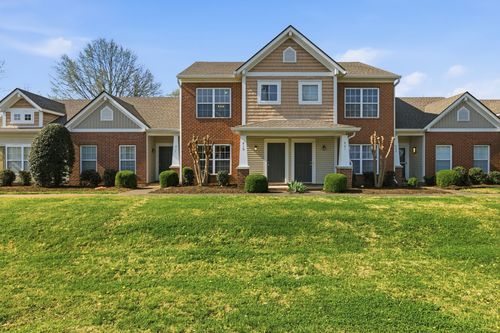 919 Seven Oaks Blvd, Smyrna, TN, 37167-6464 | Card Image