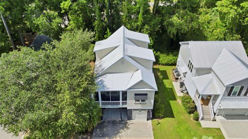 35 Oyster Pearl Ct, Pawleys Island, SC, 29585-8665 | Card Image