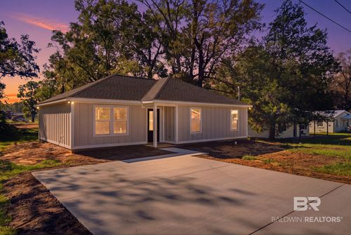 107 W 15th St, Bay Minette, AL, 36507-5032 | Card Image