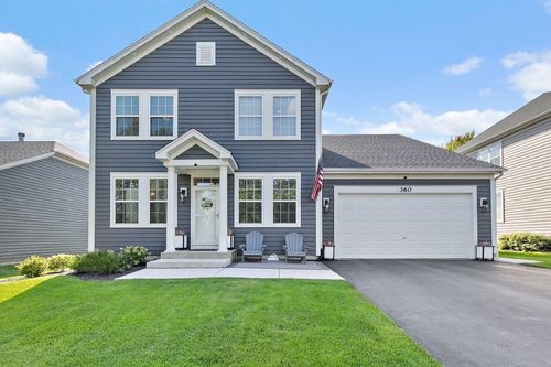 360 Fountain Ave, Elgin, IL, 60124-3831 | Card Image