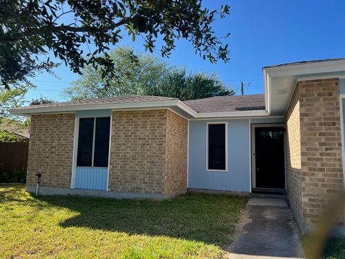 2709 Vancouver Dr, Corpus Christi, TX, 78414-3228 | Card Image