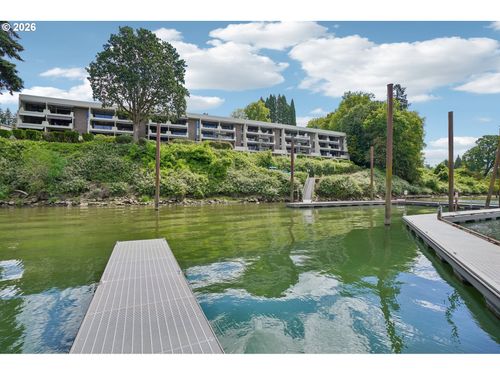 310-790 Se Webber St, Portland, OR, 97202-7056 | Card Image