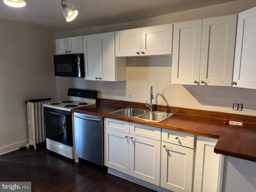 36 E New St, LANCASTER, PA, 17602-2074 | Card Image