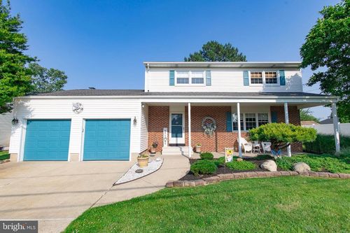 3 Gallavan Way, Hamilton, NJ, 08619-2701 | Card Image