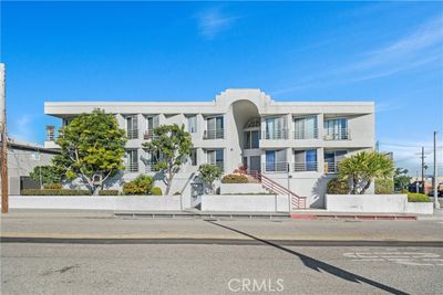 2 - S Pacific Avenue, Condo with 2 bedrooms, 2 bathrooms and 2 parking in San Pedro CA | Image 1