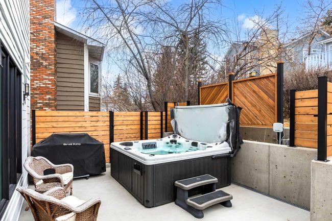 3 Strathroy Bay Sw, House other with 5 bedrooms, 4 bathrooms and 4 parking in Calgary AB | Image 41
