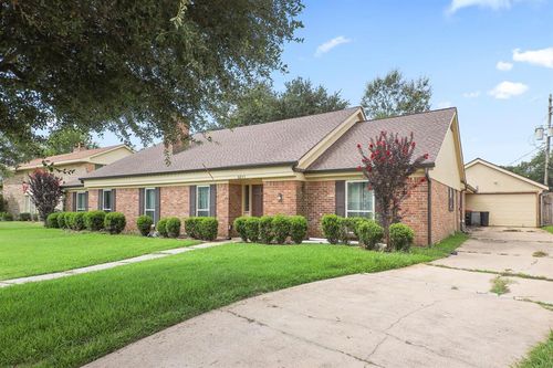 5011 Arrowhead Dr, Baytown, TX, 77521-2901 | Card Image