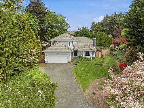 209 Casey Ct, Steilacoom, WA, 98388-3038 | Card Image