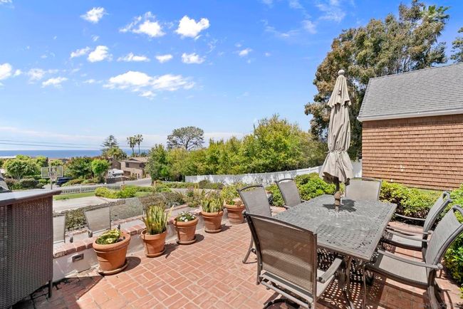 512 S Granados Ave, House other with 5 bedrooms, 5 bathrooms and 8 parking in Solana Beach CA | Image 6