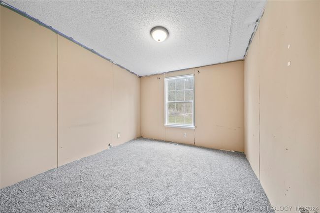 69291 E 15 Rd, House other with 3 bedrooms, 2 bathrooms and null parking in Quapaw OK | Image 24
