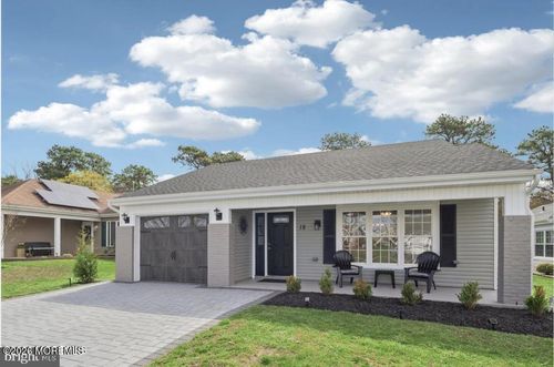 18 Flintshire Ter, Manchester, NJ, 08759-6812 | Card Image