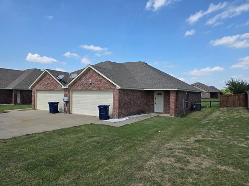 512 Harris St, Gunter, TX, 75058-2104 | Card Image
