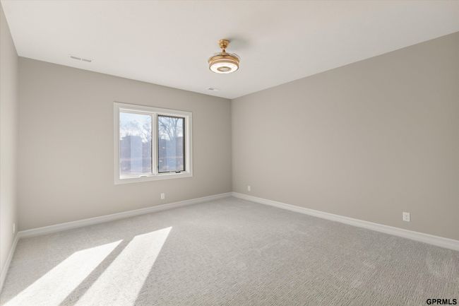 21859 B St, House other with 6 bedrooms, 4 bathrooms and 4 parking in Elkhorn NE | Image 42