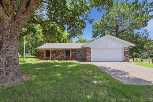 923 S Hiawatha Avenue, Sapulpa, OK, 74066 | Card Image