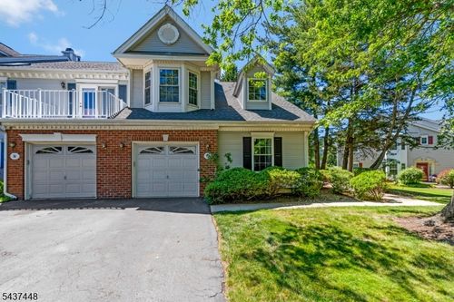 34 Topaz Dr, Franklin Park, NJ, 08823-1612 | Card Image