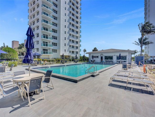 PH2 - 1610 N Ocean Blvd, Condo with 2 bedrooms, 2 bathrooms and null parking in Pompano Beach FL | Image 45