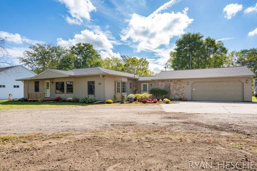 12320 Hart St, Greenville, MI, 48838-9320 | Card Image