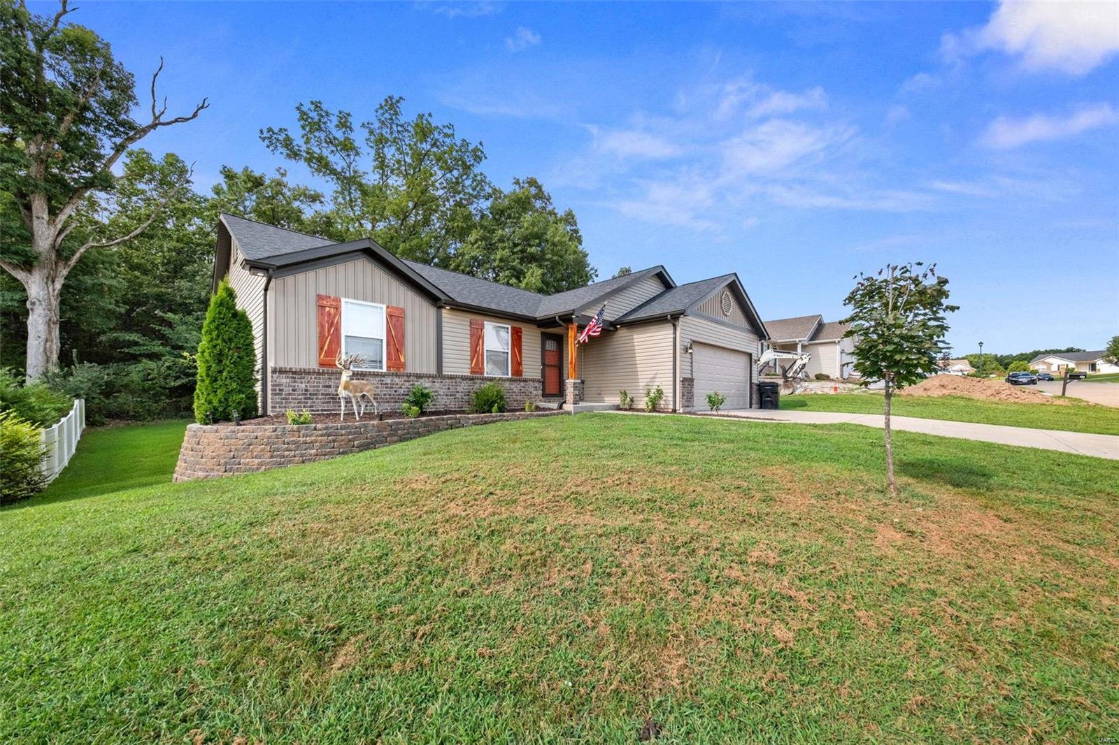 Saint Kathleen Ct, Troy, MO 63379