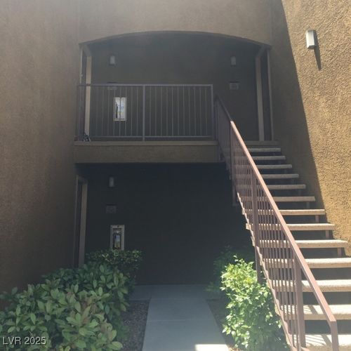 unit-2922-950 Seven Hills Dr, Henderson, NV, 89052-4309 | Card Image