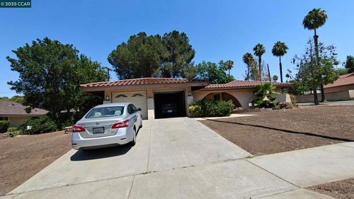 1023 Le Conte Dr, Riverside, CA, 92507-5934 | Card Image