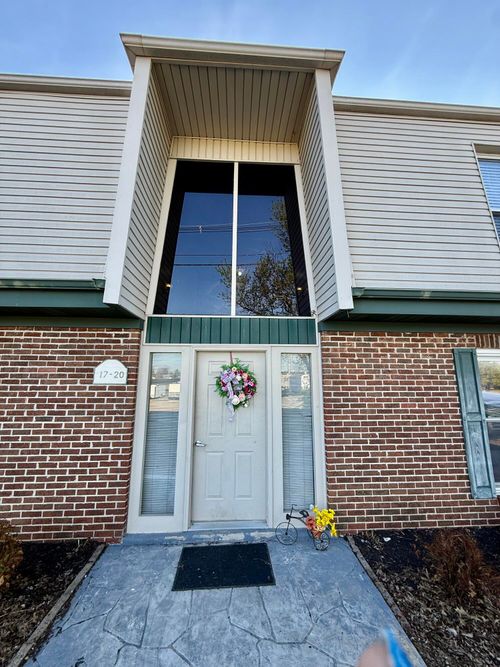 20-1310 Louisville Rd, Frankfort, KY, 40601-4062 | Card Image