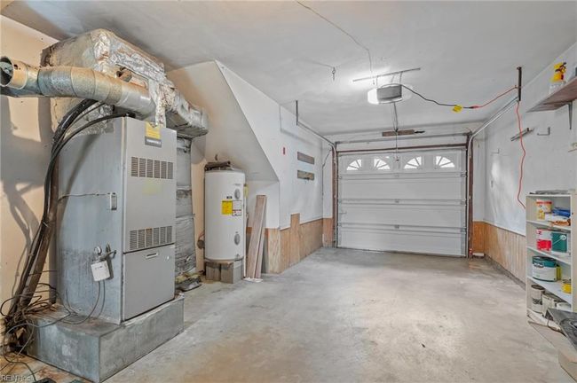 Garage | Image 32
