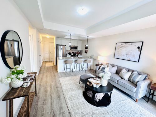 213-670 Gordon St, Whitby, ON, L1N0K9 | Card Image