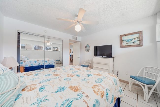 Bedroom by Front Door | Image 10