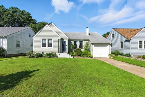 139 Chancellor Rd, Hampton, VA, 23661-3202 | Card Image