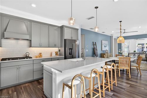 42186 Edgewater Dr, PUNTA GORDA, FL, 33982-2272 | Card Image