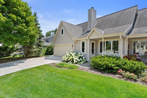 136855 Pheasant Ct, Cedarburg, WI, 53012-2632 | Card Image