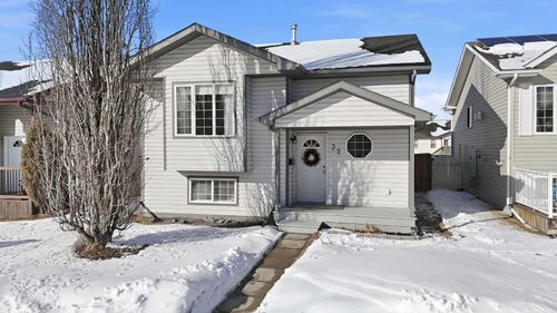 32 Dynes St, Red Deer, AB, T4R3C3 | Card Image