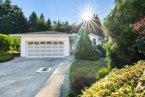 6114 Gale Ave S, Sechelt, BC, V7Z0P9 | Card Image