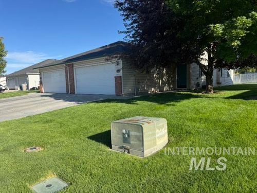 819 E Maine Ave, Nampa, ID, 83686-7241 | Card Image