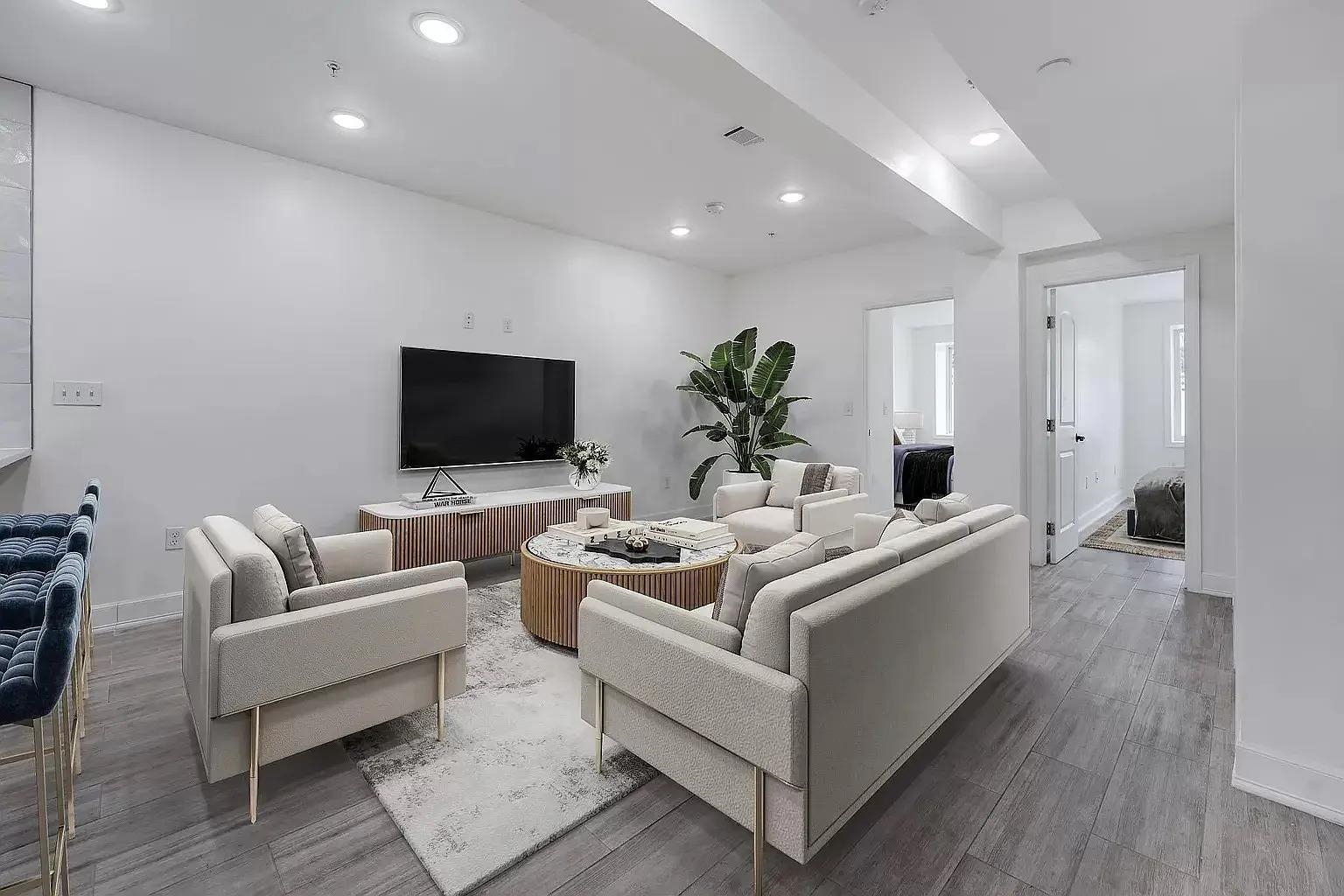 Residential Lease in JC, Heights 3